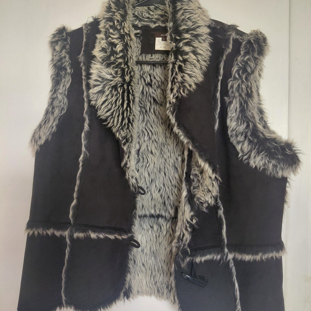 Women's Faux Fur Trim Vest